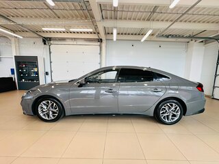 2020 Hyundai Sonata VIII (DN8), серый, 2329000 рублей, вид 3