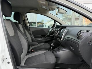2017 Renault Kaptur I, белый, 1490000 рублей, вид 2