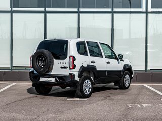 2023 Lada (ВАЗ) Niva Travel I, белый, 720000 рублей, вид 2