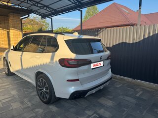 2020 BMW X5 30d IV (G05/G18), белый, 7700000 рублей, вид 4