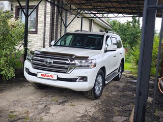 2016 Toyota Land Cruiser 200 Series Рестайлинг 2, белый, 7300000 рублей, вид 2
