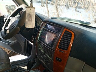 2005 Toyota Land Cruiser 100 Series Рестайлинг 2, чёрный, 1950000 рублей, вид 3