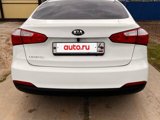 2013 Kia Cerato III, белый, 1200000 рублей, вид 3