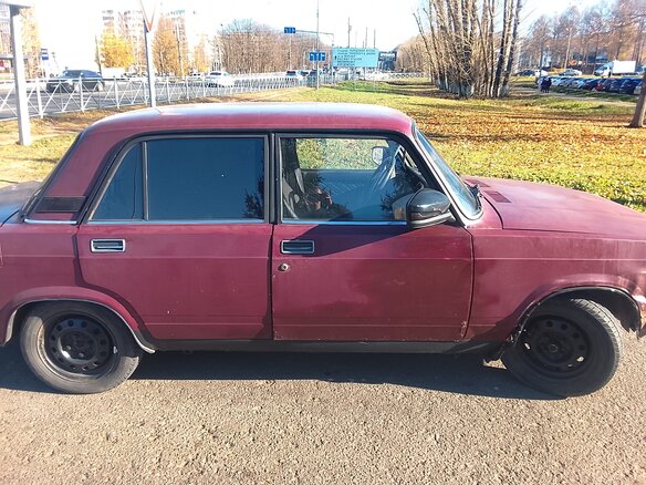 2004 Lada (ВАЗ) 2107, пурпурный, 55000 рублей - вид 3