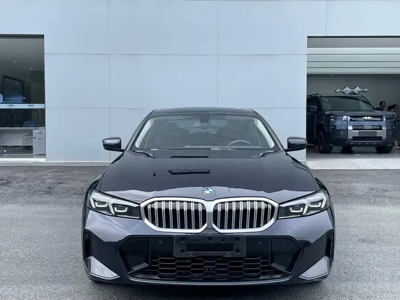 2023 BMW 3 серии Long 320Li VII (G2x) Рестайлинг, чёрный, 2993000 рублей - вид 3