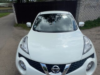 2017 Nissan Juke I Рестайлинг, белый, 1110000 рублей, вид 4