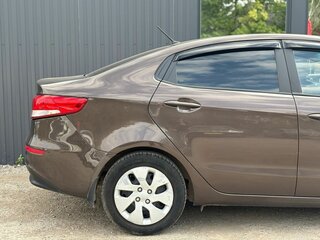 2016 Kia Rio III Рестайлинг, коричневый, 899000 рублей, вид 4