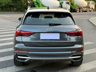 2021 Audi Q3 35 TFSI II (F3), серебристый, 1893396 рублей, вид 4