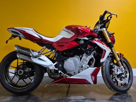 2014 MV Agusta Brutale 1090, пурпурный, 999000 рублей, вид 4