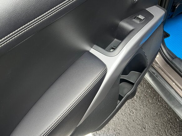 2011 Mitsubishi Outlander II Рестайлинг, коричневый, 1255000 рублей - вид 8