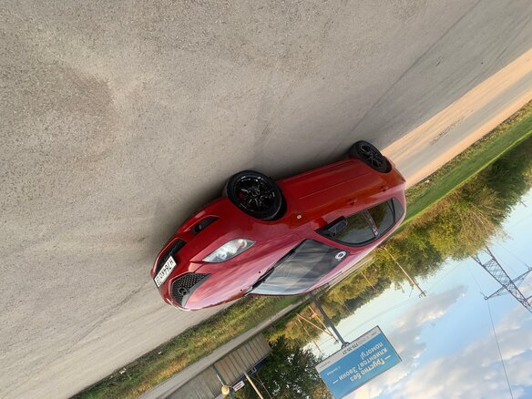 2005 Mazda 3 I (BK), красный, 270000 рублей - вид 3
