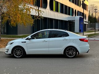 2014 Kia Rio III, белый, 980000 рублей, вид 5