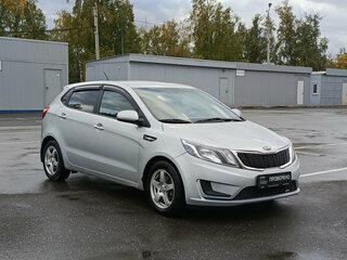 2014 Kia Rio III, серебристый, 710000 рублей, вид 3