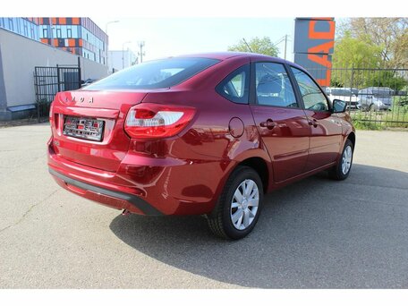 2026 Lada (ВАЗ) Granta I Рестайлинг, красный, 1151000 рублей, вид 4