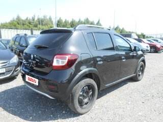 2015 Renault Sandero Stepway II, чёрный, 865000 рублей, вид 4