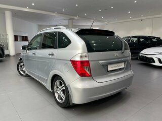2006 Honda FR-V, серебристый, 630000 рублей, вид 4
