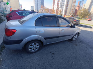 2007 Kia Pride II, серый, 650000 рублей, вид 2