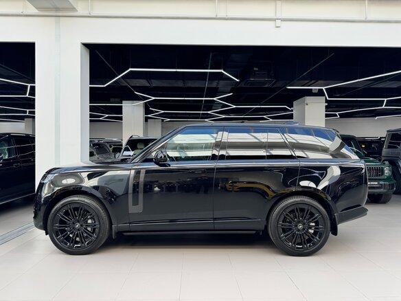 2026 Land Rover Range Rover P400 MHEV V, чёрный - вид 7