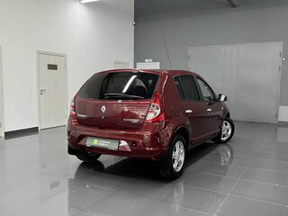 2012 Renault Sandero I, красный, 590000 рублей, вид 2