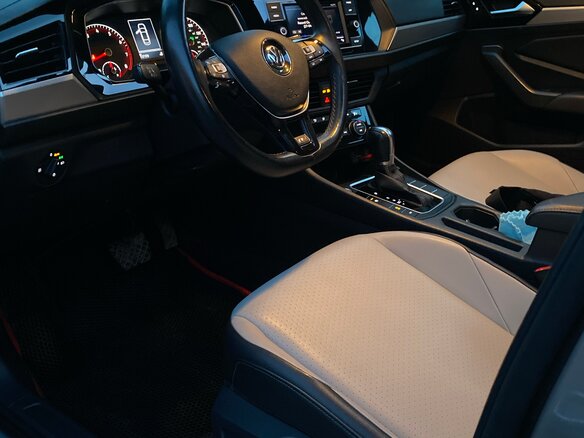 2019 Volkswagen Jetta 8-speed VII, серый, 1500000 рублей - вид 4