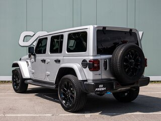 2022 Jeep Wrangler IV (JL), серый, 4999000 рублей, вид 2