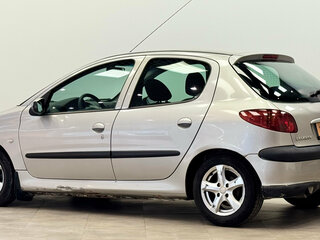 2004 Peugeot 206, серый, 115000 рублей, вид 3