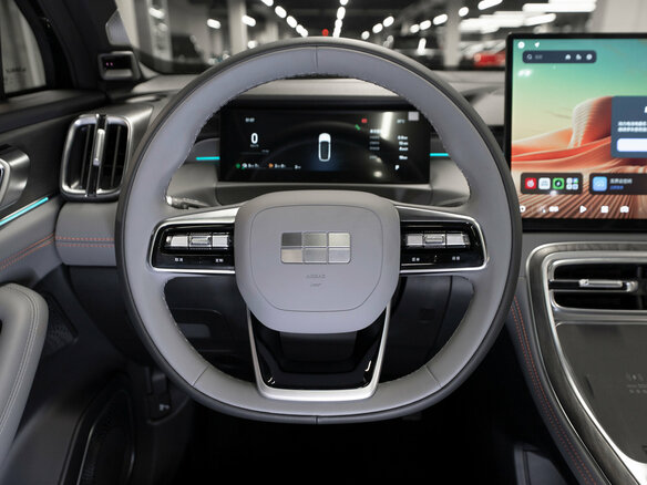 2026 Geely Galaxy M7, чёрный, 3700000 рублей - вид 15