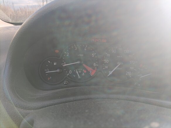 2002 Peugeot 206, жёлтый, 155000 рублей - вид 5