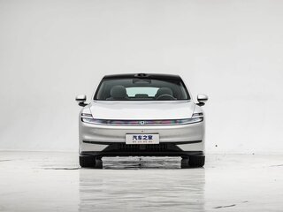 2026 Changan Qiyuan A06 28.39 kWh, серебристый, 2880000 рублей, вид 2