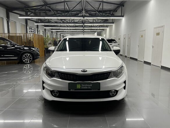 2017 Kia Optima IV, белый, 1740000 рублей - вид 2