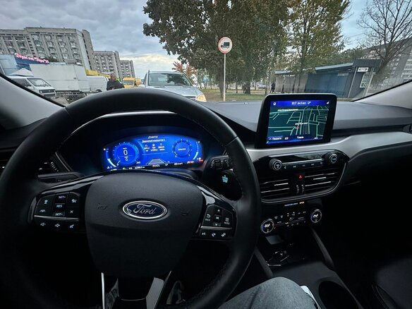 2021 Ford Escape IV, красный, 2100000 рублей - вид 5
