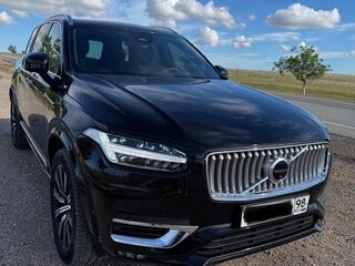 2022 Volvo XC90 B5 II Рестайлинг 1, чёрный, 8200000 рублей, вид 5