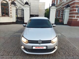 2013 Volkswagen Polo V, серебристый, 650000 рублей, вид 3