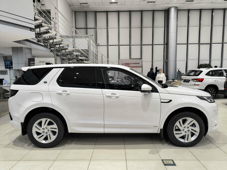 2019 Land Rover Discovery Sport I Рестайлинг, белый, 3280000 рублей, вид 5