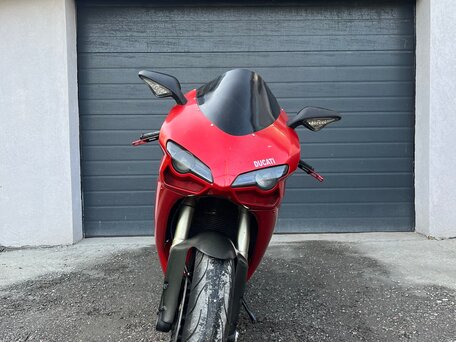 2011 Ducati 1198, красный, 550000 рублей, вид 3