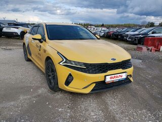 2021 Kia K5 III, белый, 1441500 рублей, вид 2