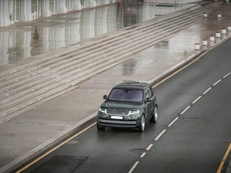 2022 Land Rover Range Rover P530 MHEV V, зелёный, 24000000 рублей, вид 5
