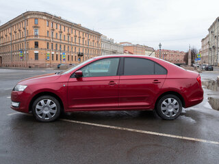 2016 Skoda Rapid I, красный, 920000 рублей, вид 4