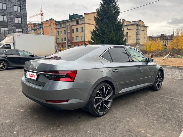 2019 Skoda Superb III Рестайлинг, серый, 2500000 рублей - вид 26