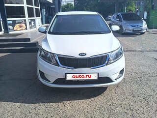 2013 Kia Rio III, белый, 750000 рублей, вид 1