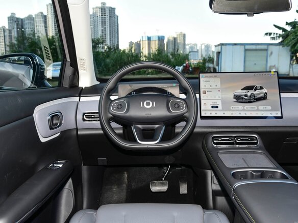 2026 Changan Qiyuan Q05 40.3 kWh II, белый, 2050000 рублей - вид 11