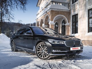 2016 BMW 7 серии Long 750Li xDrive VI (G11/G12), чёрный, 3600000 рублей, вид 2