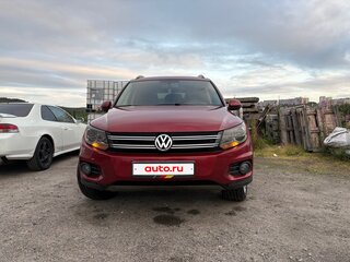 2013 Volkswagen Tiguan I Рестайлинг, красный, 1250000 рублей, вид 1