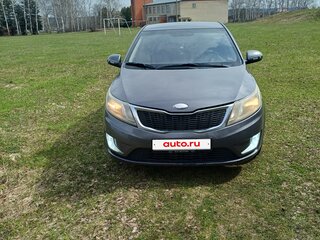 2013 Kia Rio 5-speed III, серый, 720000 рублей, вид 3