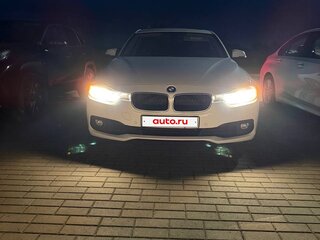 2016 BMW 3 серии 320i xDrive VI (F3x) Рестайлинг, белый, 1950000 рублей, вид 4