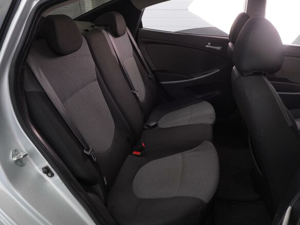 2012 Hyundai Solaris I, серебристый, 574000 рублей - вид 6