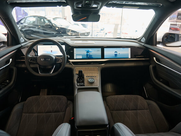 2026 Geely Monjaro I, белый, 4954990 рублей - вид 29