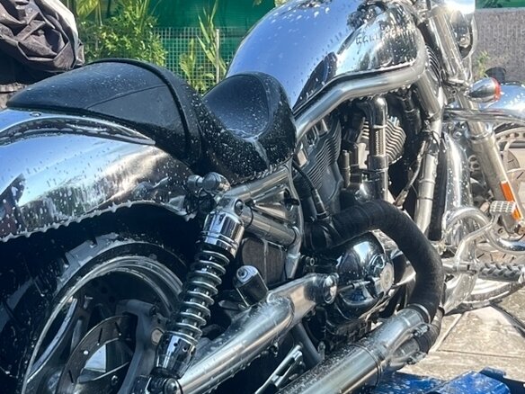 2003 Harley-Davidson V-Rod, серебристый, 1050000 рублей - вид 1