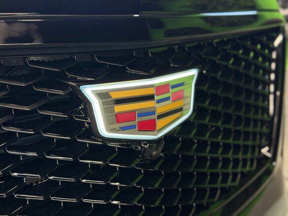 2026 Cadillac Escalade ESV V Рестайлинг, чёрный, 22500000 рублей - вид 8