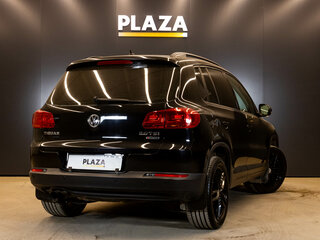 2016 Volkswagen Tiguan I Рестайлинг, чёрный, 1664000 рублей, вид 3
